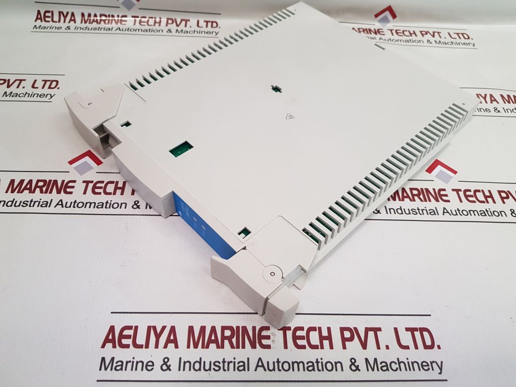 Honeywell 51304485-150 HDW: Y Digital Input Module MC-PD1 X02