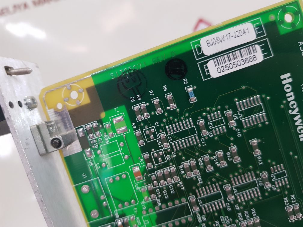 Honeywell 51305072-300 I/O Card Clcn-b