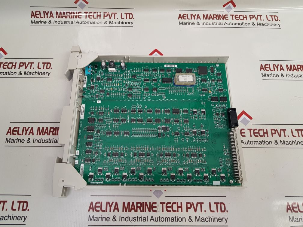 Honeywell 80363969-150 Analog Output 16 Module 51404092-400 Rev F En P2010045
