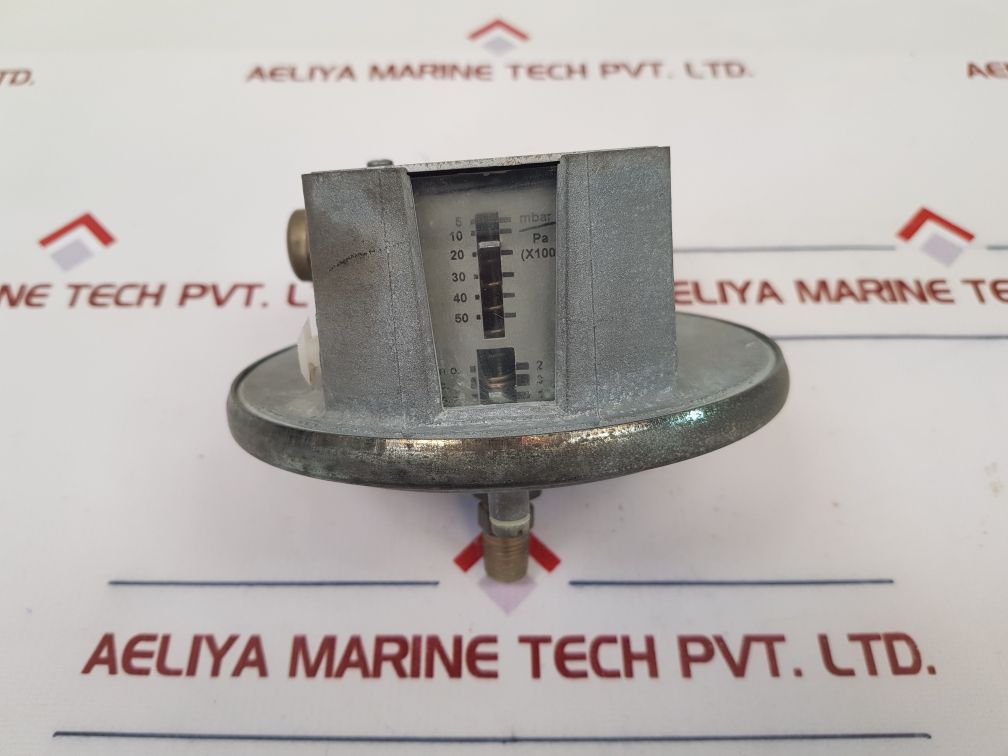 Honeywell C6045D 1019 1 Pressure Switch 5..50 Mbar