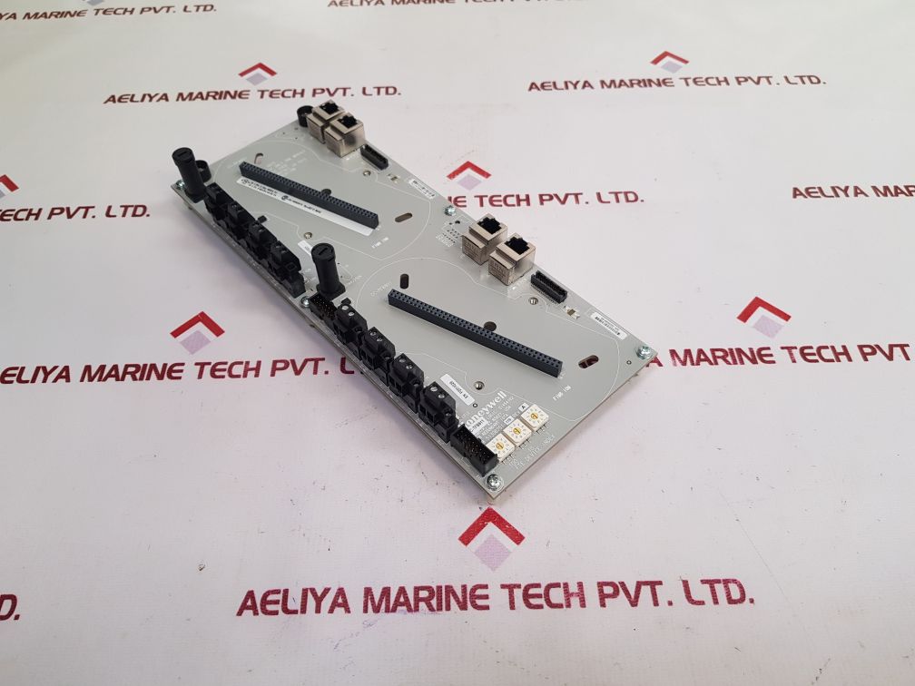 Honeywell Cc-tfb811 Fieldbus Interface Red.-8 Nets 51306751-175