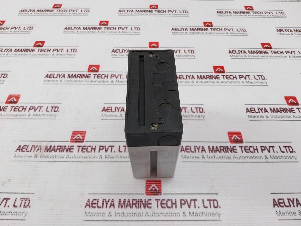 Honeywell R4343 E1006 Flame Detector Relay 115Vac 50/60Hz