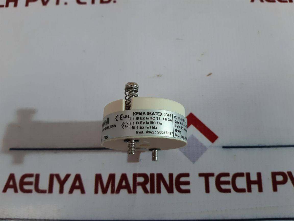 Honeywell Stt17H-bs Temperature Transmitter, Cl I, Div 1, Grp. A-d, T4...T6