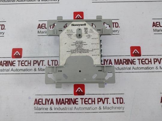 Honeywell Tc811a1006 Fault Isolator Module Type F,s,g And E 32 Vdc