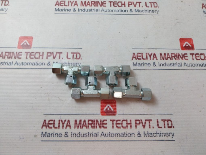 Hy-lok 10L Swivel Nut Branch Tee 10Mm Pip