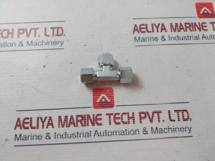 Hy-lok 10L Swivel Nut Branch Tee 10Mm Pip