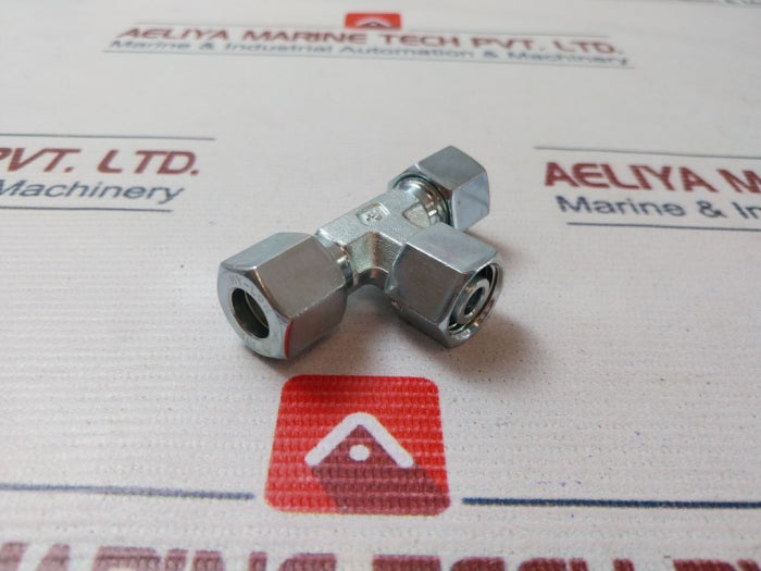 Hy-lok 10L Swivel Nut Branch Tee 10Mm Pip
