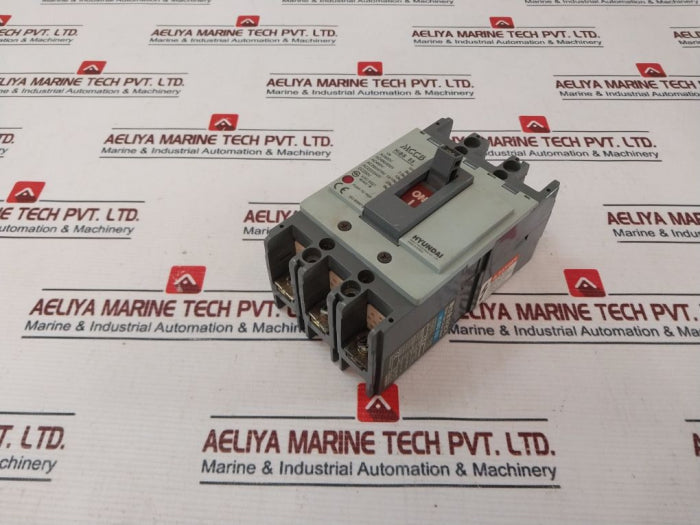 Hyundai Hibs 53 Molded Case Circuit Breaker 3P 15A Ac 690V