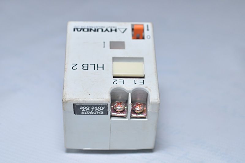 Hyundai Hlb 2 Latching Block 200-240 V Ac/Dc 50/60Hz