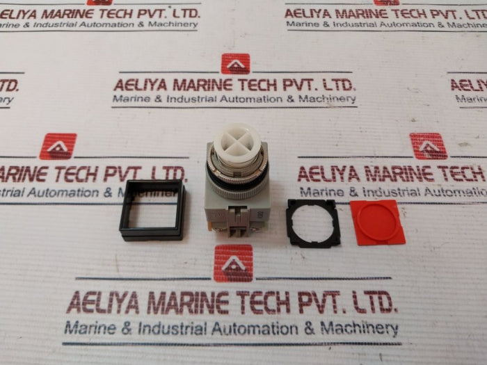 Idec 41-10650 Izumi Push Button Abqw111-r 10A 600V