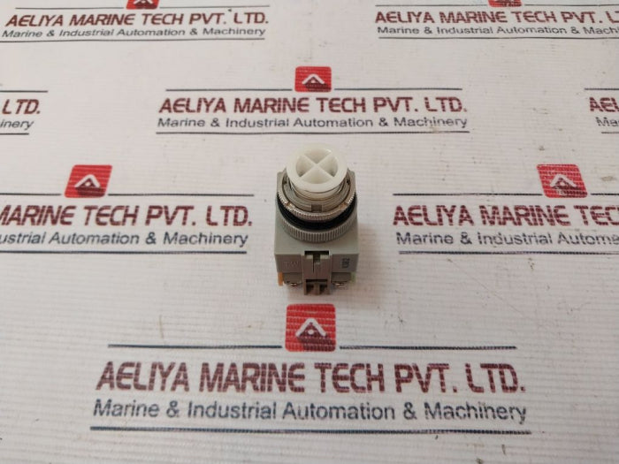 Idec 41-10650 Izumi Push Button Abqw111-r 10A 600V
