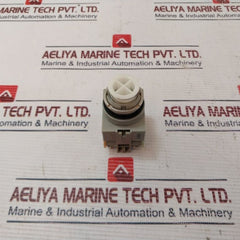 Idec 41-10650 Izumi Push Button Abqw111-r 10A 600V