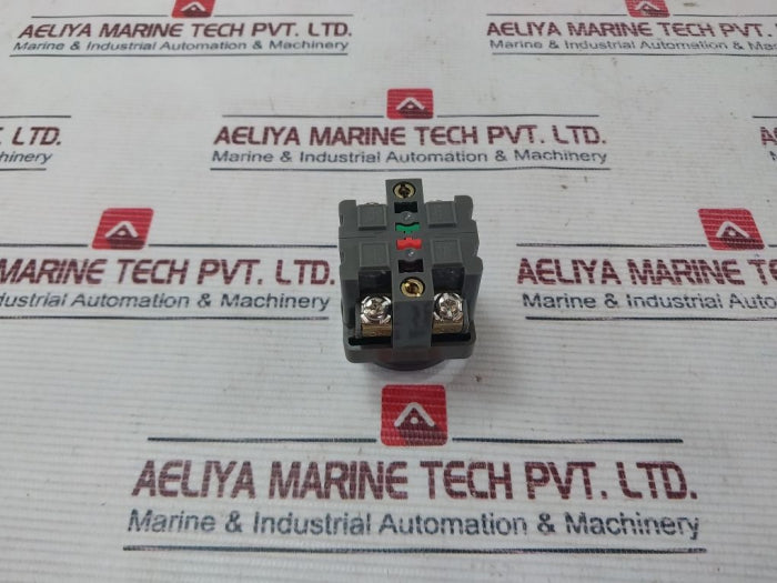Idec 41-10650 Push Button Control Unit Abn111-r 10A Ac125V-ac300V