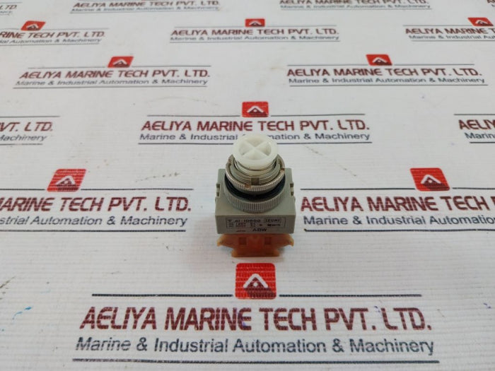 Idec 41-10650 Pushbutton Control Unit 300Vac 5A