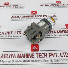 Idec Alne8f811-o Illuminated Push Button Switch (Orange) 12v 50-60hz 10a