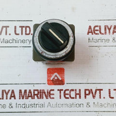 Idec Asn 41-10370 Selector Switch Ac125V 5A/Ac300V 3A