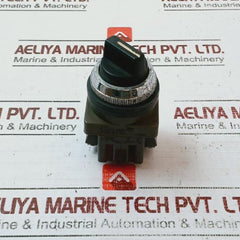 Idec Asn 41-10370 Selector Switch Ac125V 5A/Ac300V 3A