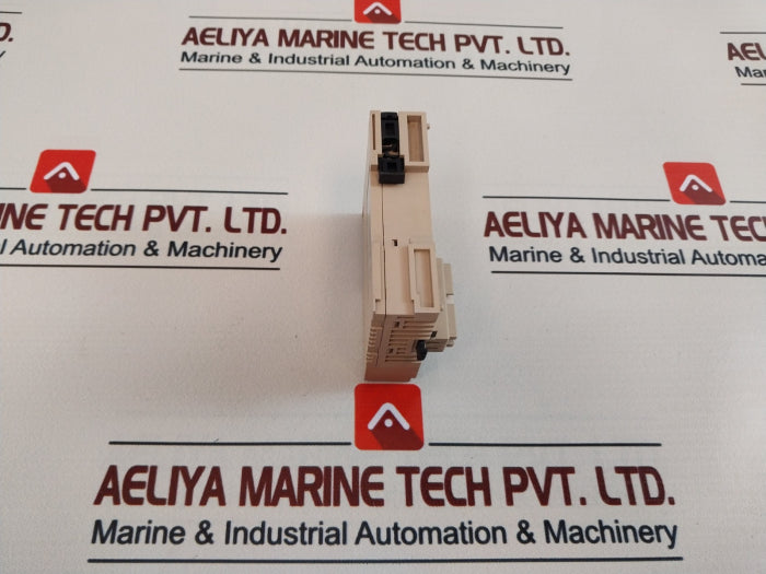 Idec Fc4A-hpc3 Analog Communication Module 5V Dc