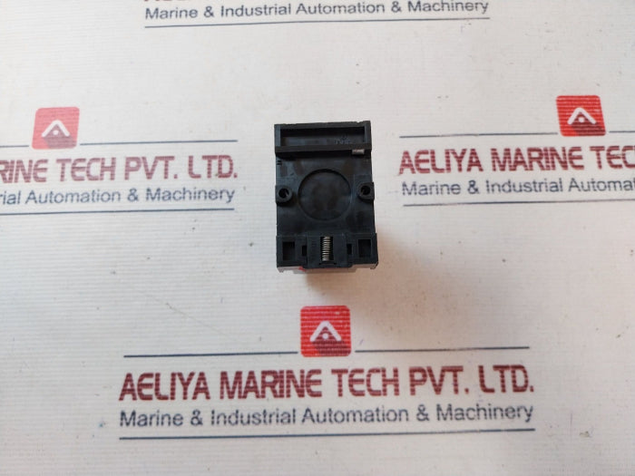 Idec Gt3A-3Ad24 Electronic Timer With Base 240Vac 50/60Hz