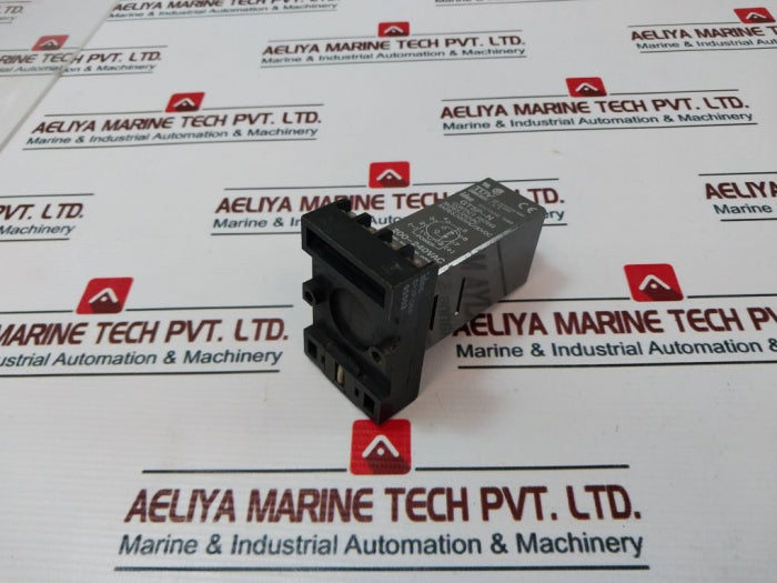 Idec Gt5P-n Electronic Timer With Sr2P-06A Socket 0-10 Sec 240Vac