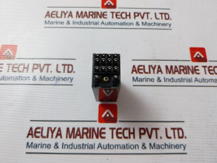 Idec Gt5Y-4Sn Electronic Timer 24Vdc