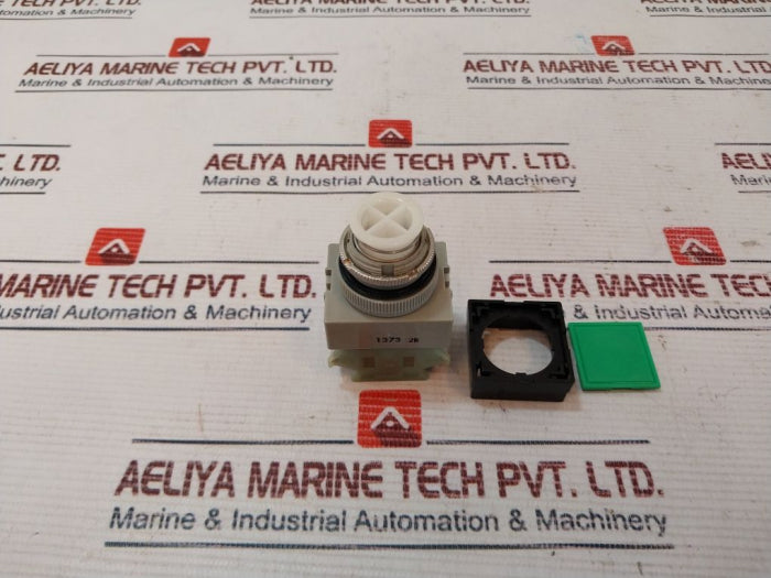 Idec Izumi 41-10650 Push Button Control Unit 10A 600V