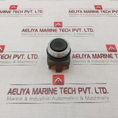 Idec Izumi Abn 41-10650 Black Pushbutton 125V 5A 300V 3A 