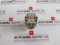 Idec Izumi Asd Selector Switch Core Only 41-10570 Ac125V 5A 16D-000-00F
