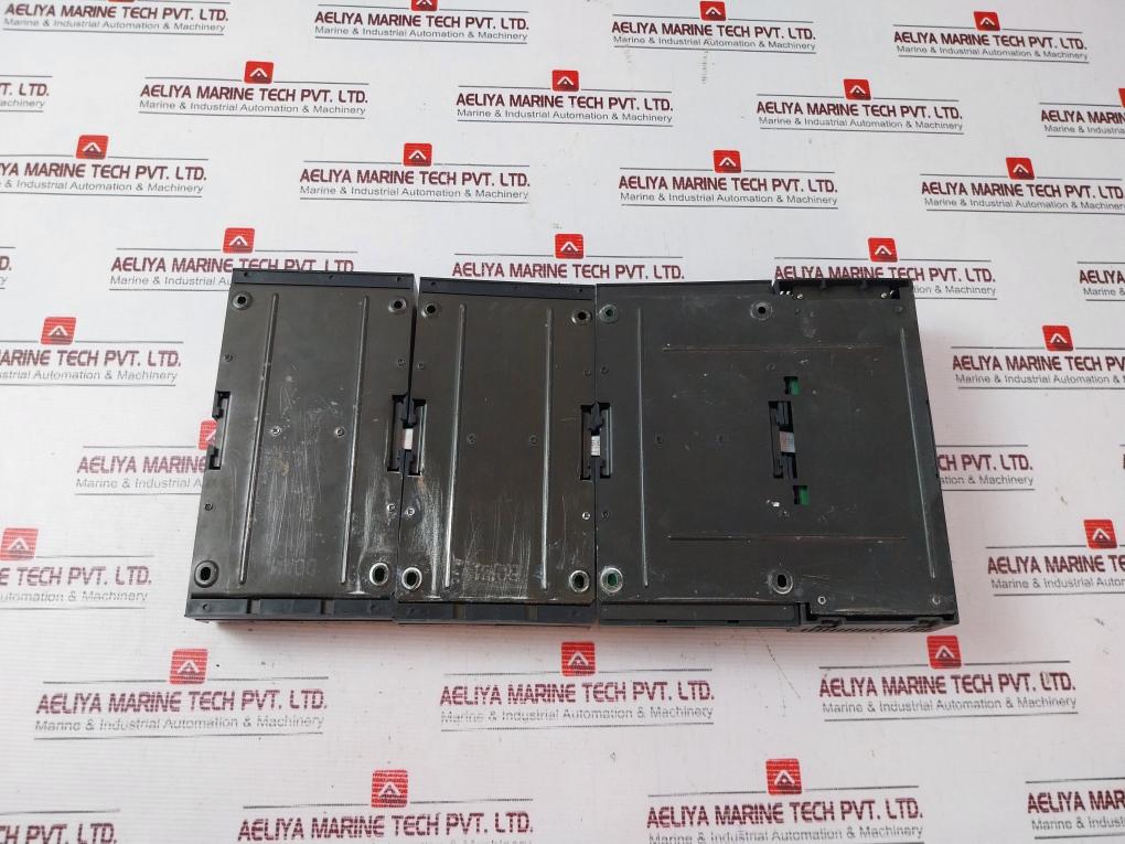 Idec Izumi Fa-2J Programmable Controller Set 100-240Vac 50/60Hz