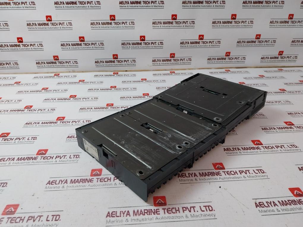 Idec Izumi Fa-2J Programmable Controller Set 100-240Vac 50/60Hz