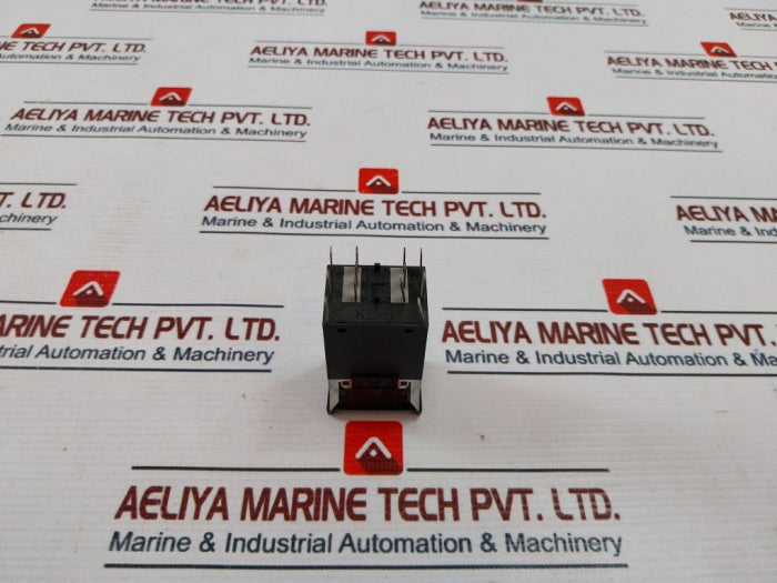 Idec Izumi Mc3D-a20Rb Pushbutton Control Unit 2A Ac250V Dc30V