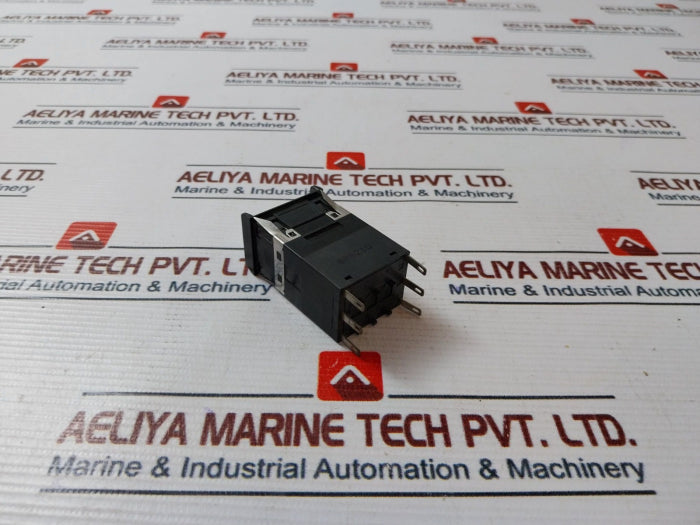 Idec Mc3d Control Unit Push Button 28V 0.7W Max