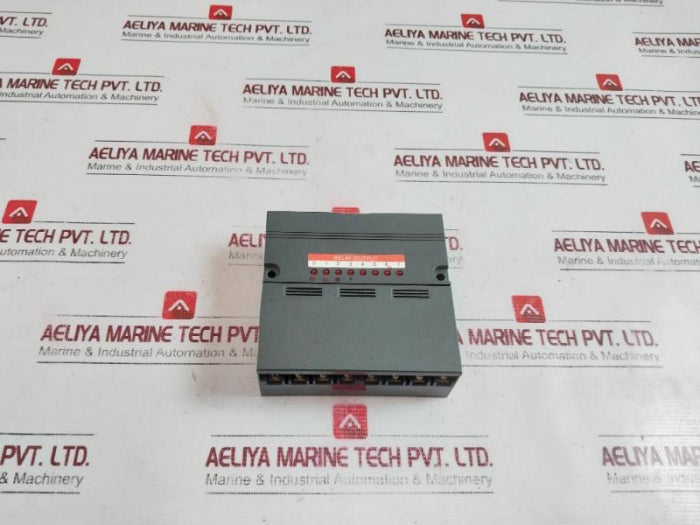Idec Pfj-t081U 8-channel Relay Output Module 240Vac 1.5A
