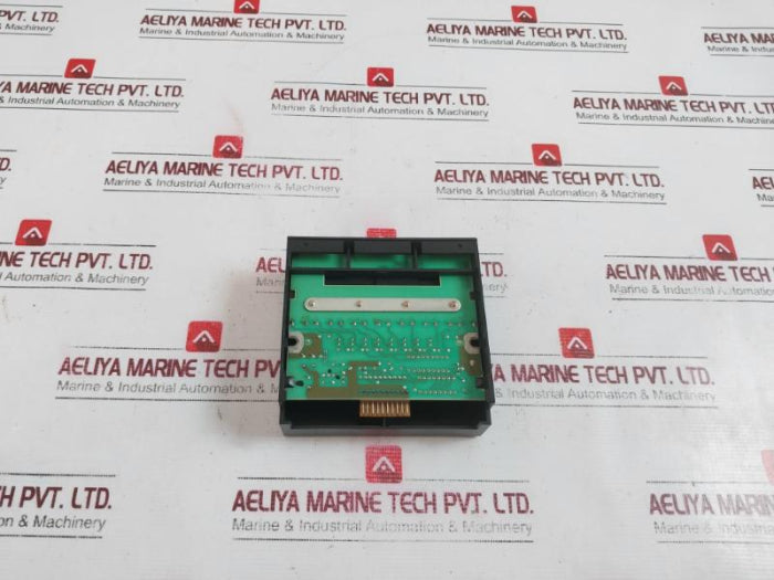 Idec Pfj-t081U 8-channel Relay Output Module 240Vac 1.5A
