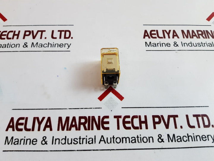 Lot of 2X IDEC RH2B-UL Plug-in Power Relay AC 110-120V 50/60HZ