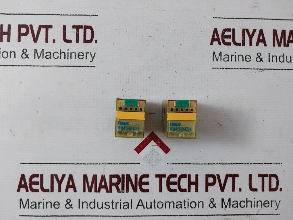 Lot Of 3X IDEC RU4S-D-D24 Power Relay 6A 250VAC 1/10HP