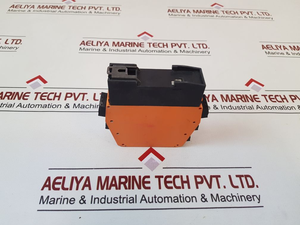 Ifm Electronic Sr0151 Control Monitor For Flow Sensor