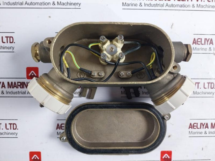 Impa 563142 Brass Hna Socket For 2 Plug 10A/16A 250V Ip56