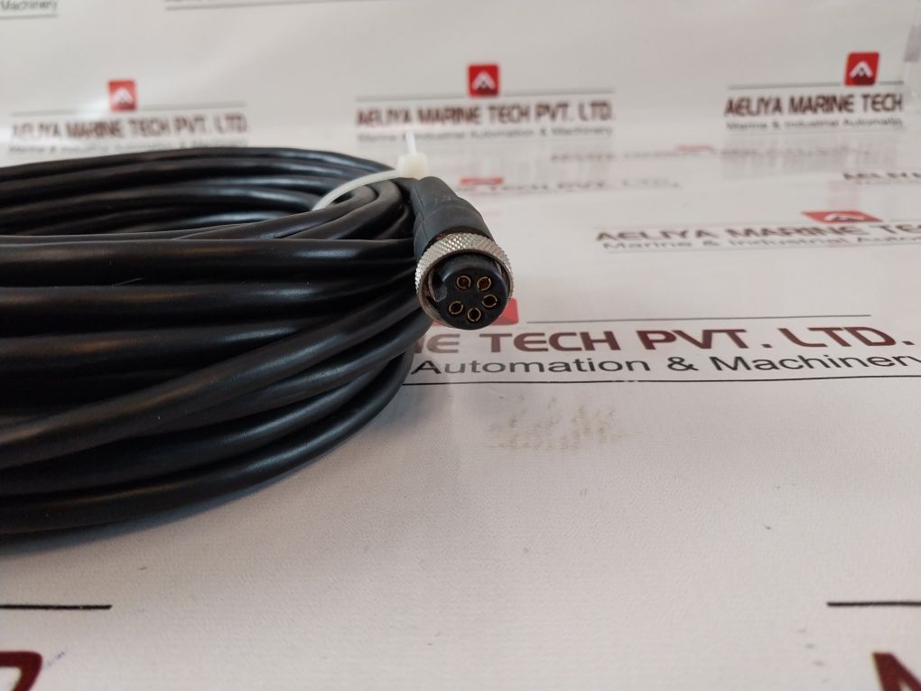 Jrc Nvt-210 Dynamic Microphone With 10 Meter Cable