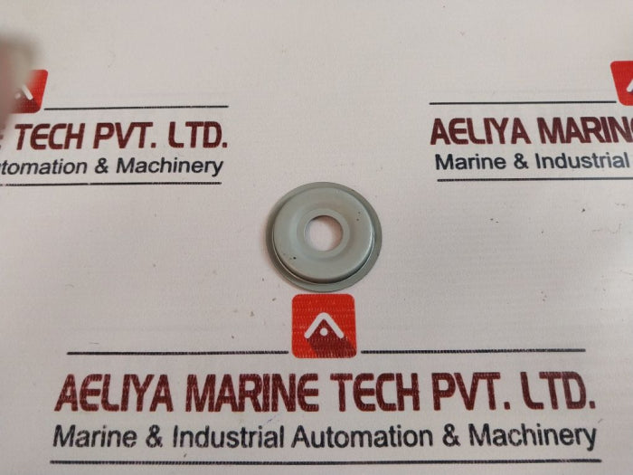 Johnson 2115 Bearing Cover 586.11.20.211