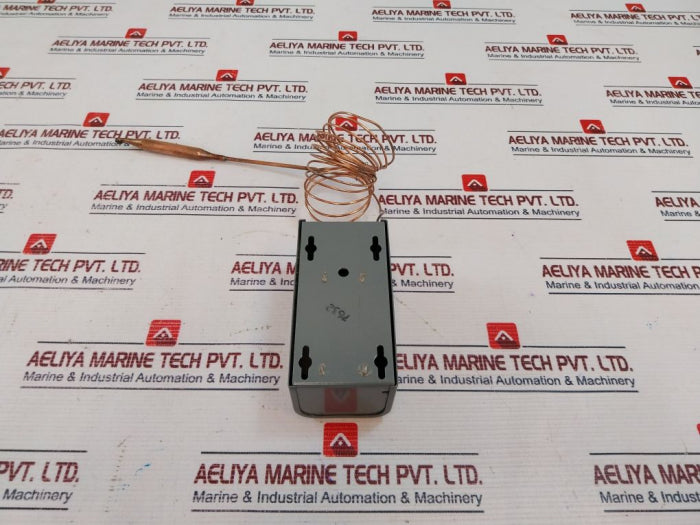 Johnson Controls A19Aab-35 Thermostat & Controller 100-240V Ac