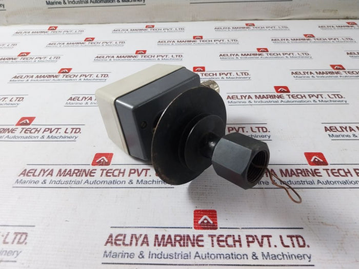 Jumo Ath-20 Surface Mount Single Thermostat Ip54 230V 1K/Min