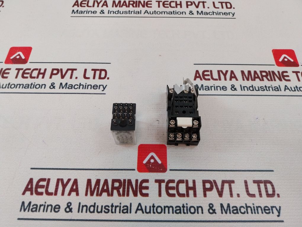 Kacon Hr705-4Pl Relay With Socket 5A 250Vac