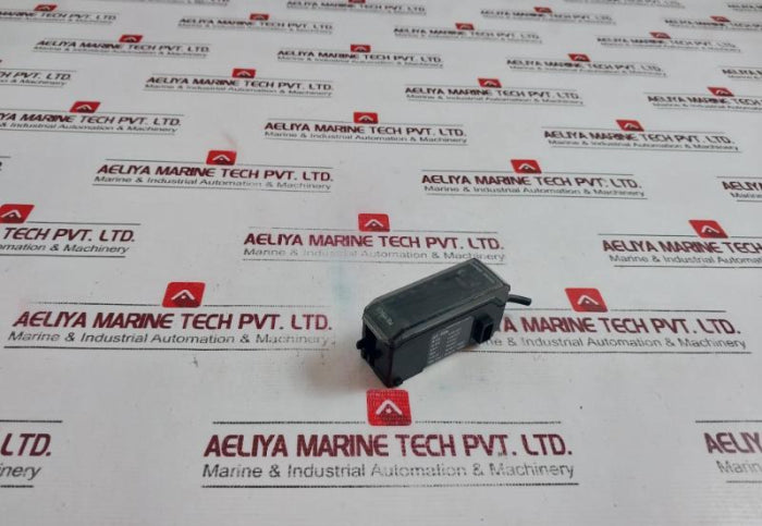 Keyence Gt-72a Din Rail Mount Amplifier Unit, Gt Series, E2l60187