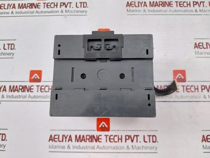 Keyence Kv-40Ar Programmable Controller Base Unit Ac Type 24 Inputs And 16 Relay Outputs 9707404 100-240V Ac