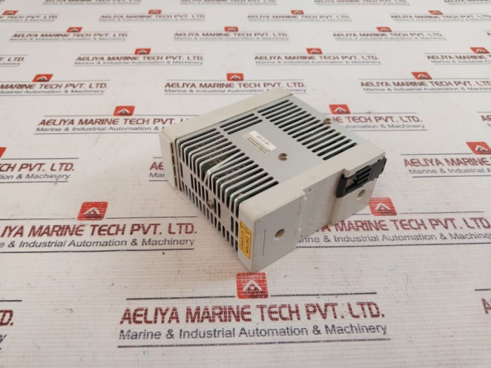 Keyence Ms-h100 4.5A Switching Power Supply 100-240Vac 50/60Hz 1.5A