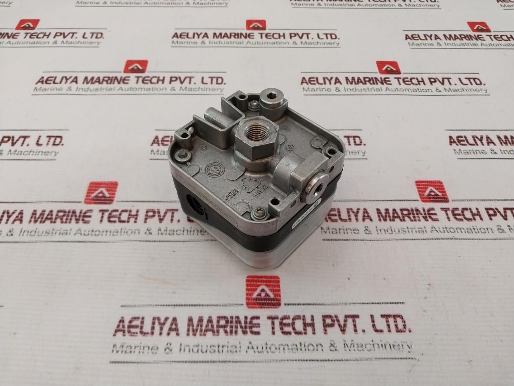 Kromschroder Dg 50U-3 Pressure Switch 250 Vac