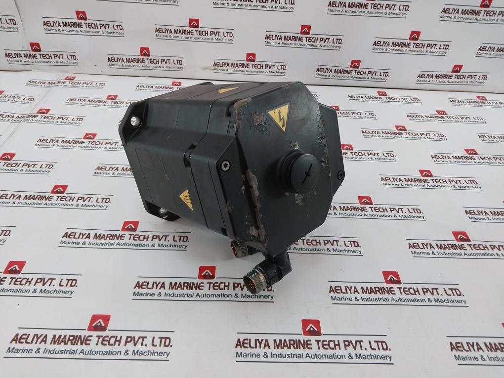 Kuka 1Fk7081-5Ay81-1Sy3-z S44 Synchronous Motor 2.5Kw 5.4A