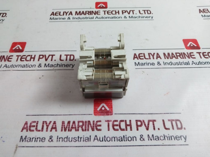 Legrand 048 84 Distribution Block Modular 100A 500V 40°C