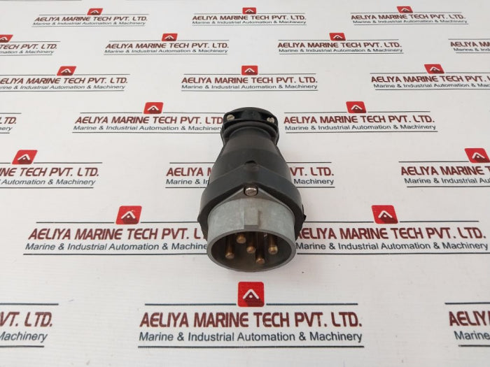 Legrand 380V/415V~ Martin Lunel Socket-3 Pole+Ground